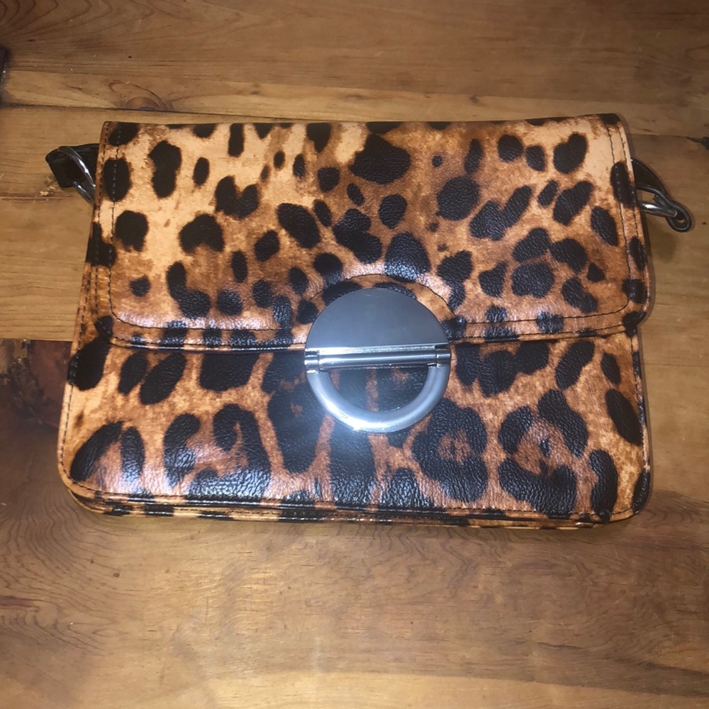 Large leopard clutch